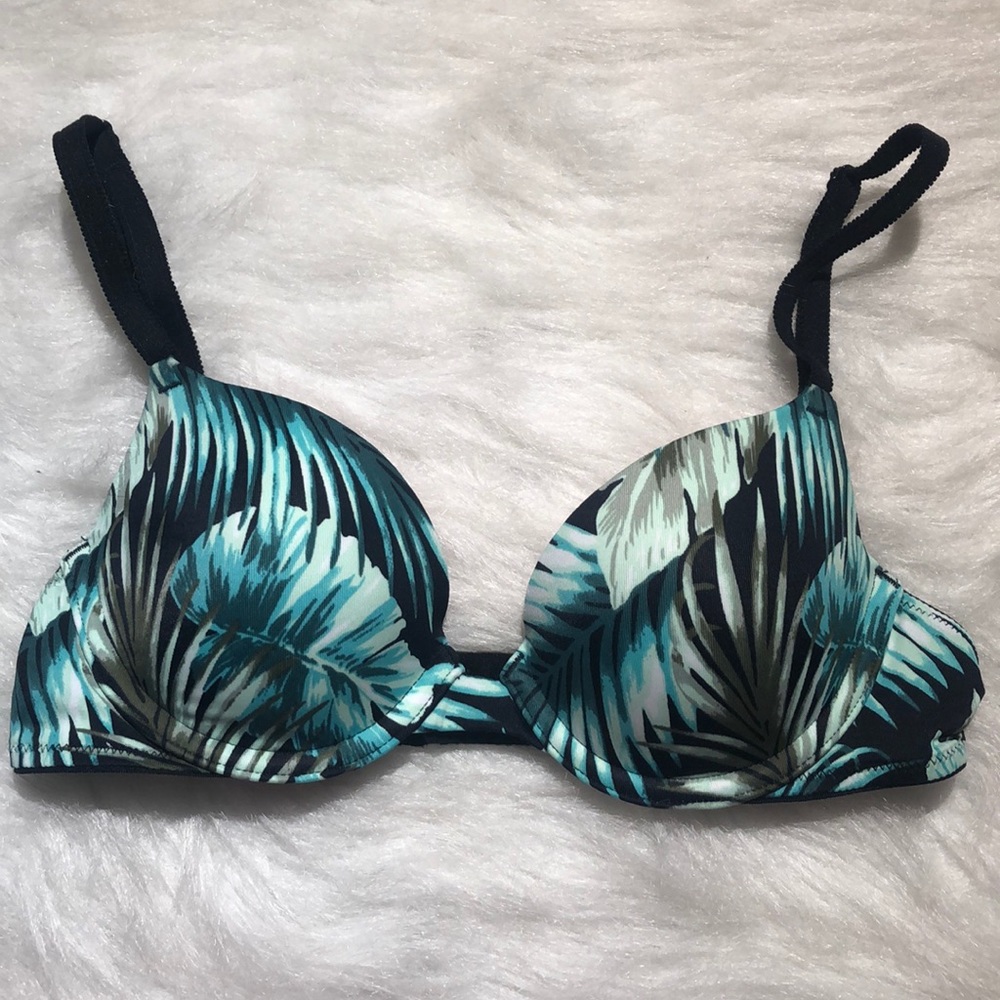 Victoria’s Secret PINK Lightly Lined Bra